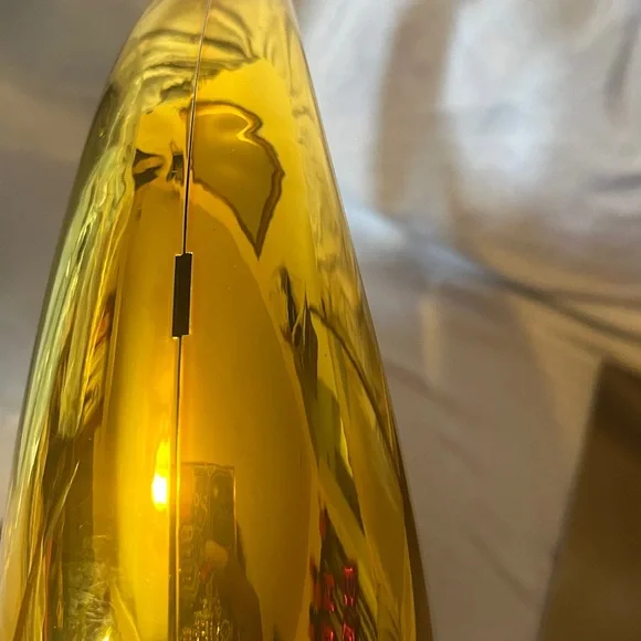 Gold Metallic Sculptural Handbag - Picture 4 of 8